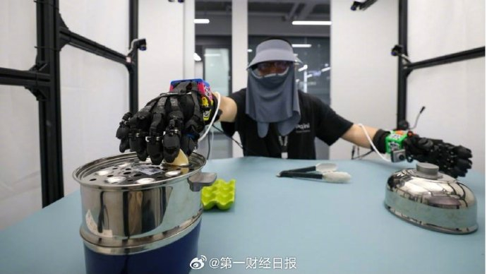 微电子科学与工程跃居本科起薪榜首，计算机跌出前十